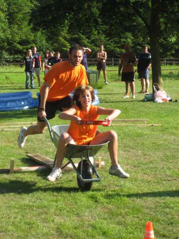 6KAMP 2006 Dorpshuis Vierhouten (Oranje/ijsvereniging)